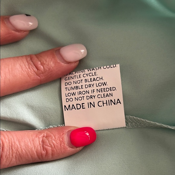 Elegant Mint Green Sequin Top NWOT - Picture 13 of 13